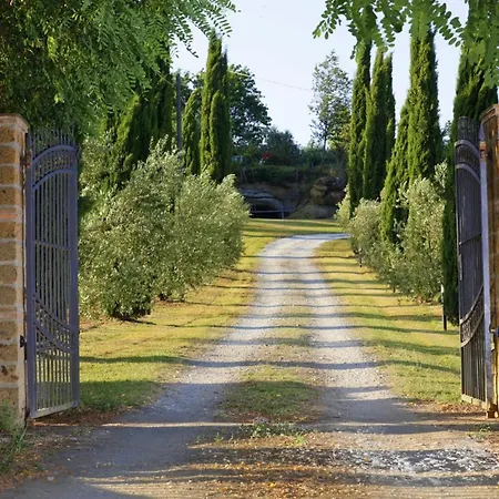 Sleeps 9 Villa *
