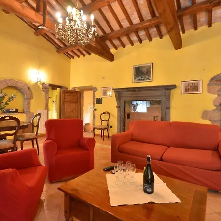 Sleeps 9 * Lubriano