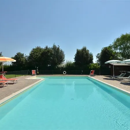 Sleeps 9 * Lubriano